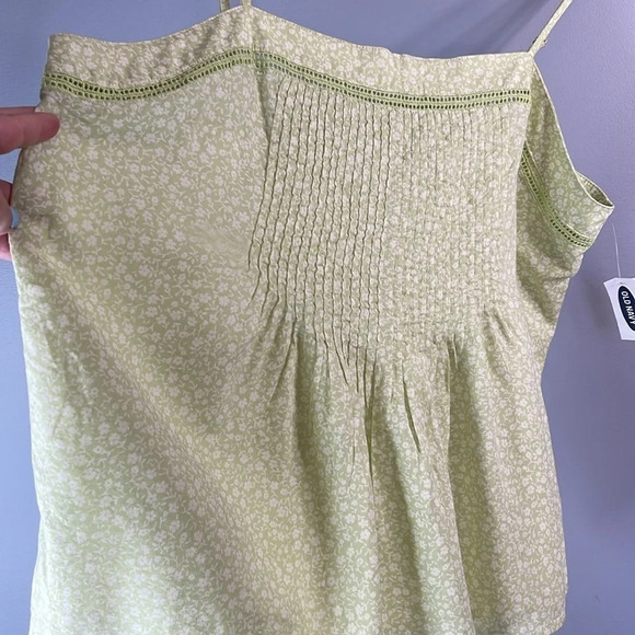 OLD NAVY NWT Lemon Lime Ditsy Floral Tank Top Ladder Lace Pleated Adj Strap L - Picture 5 of 13